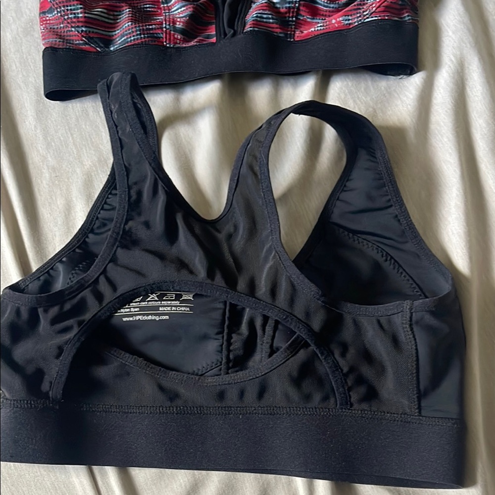 Two Human Performance Engineering Sport Bras Gent… - image 8